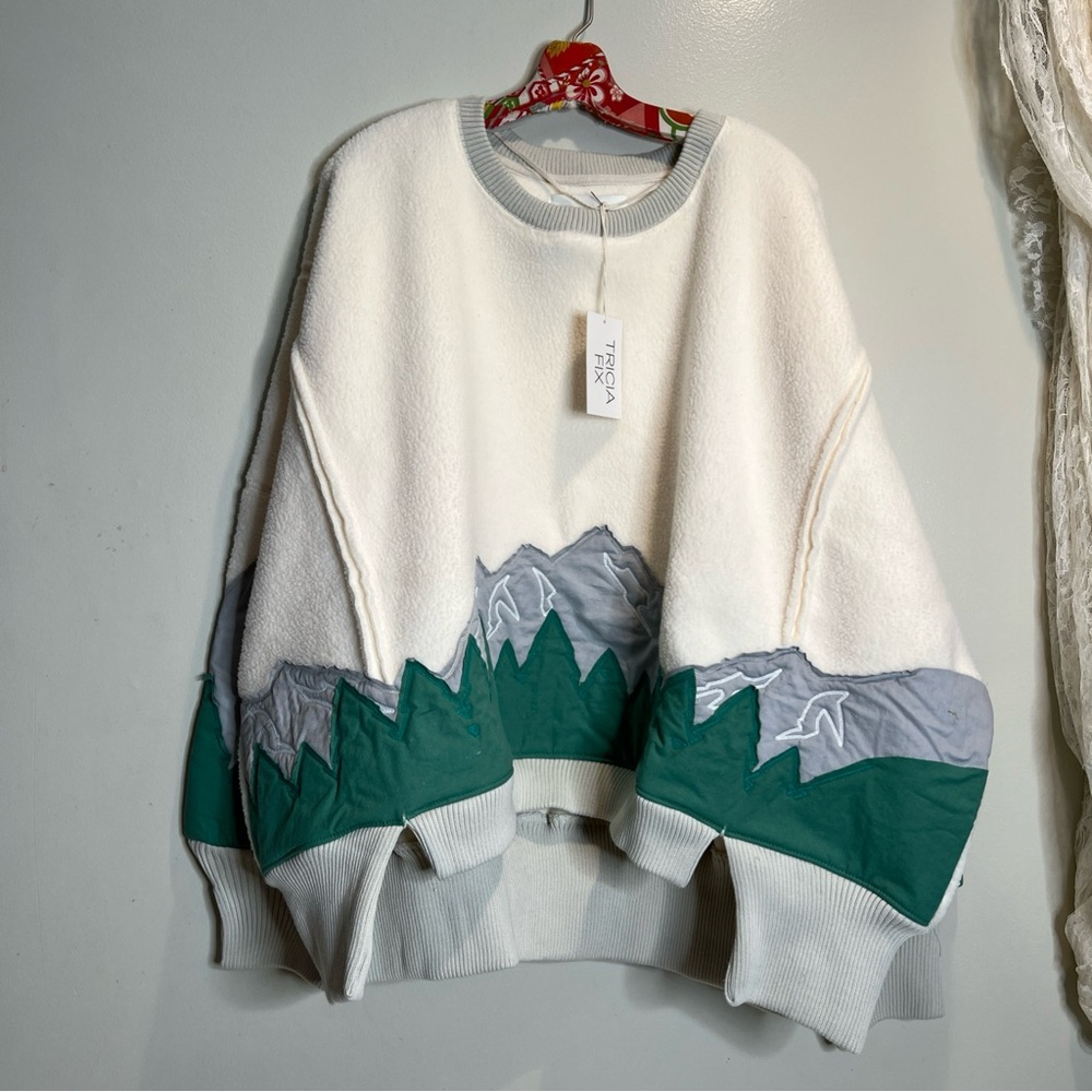 Free People Tricia Fix Camden Mountain Scene Fleece Sweatshirt - Picture 3 of 6
